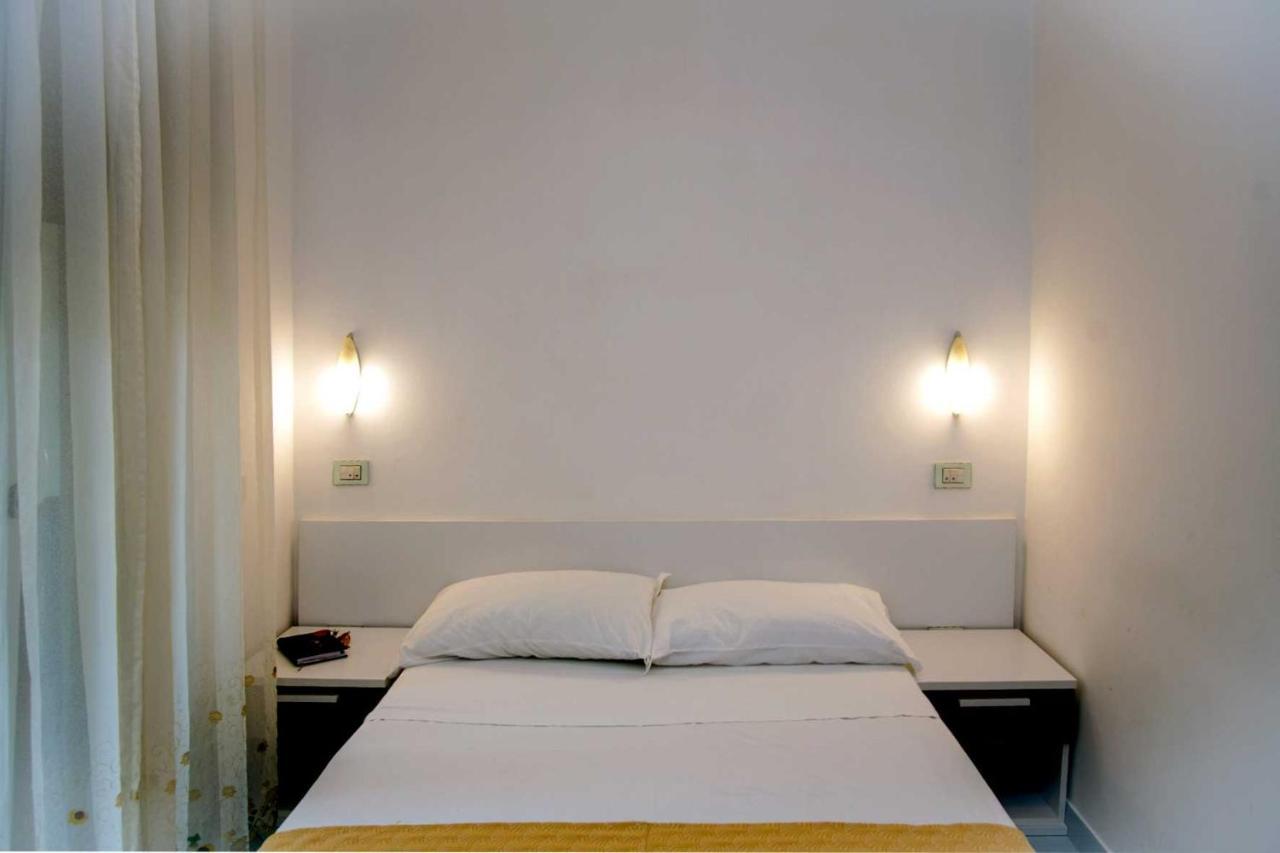 Hotel De Rosa Maiori Esterno foto