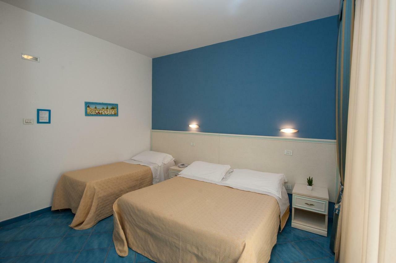 Hotel De Rosa Maiori Esterno foto